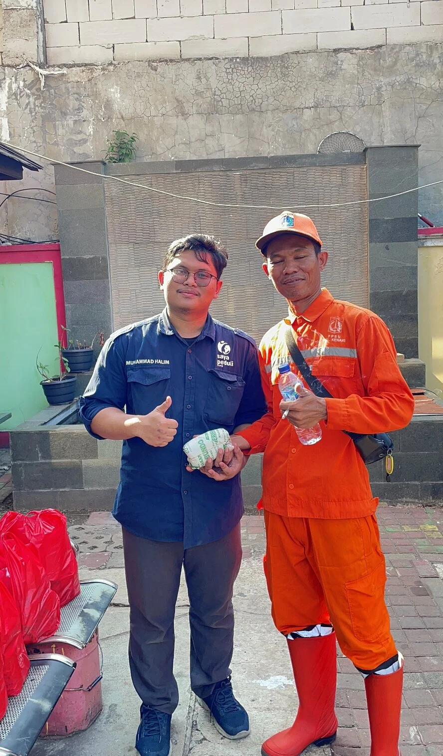 Foto 13 dari album Jumat Berkah Berbagi Rezeki 2025
